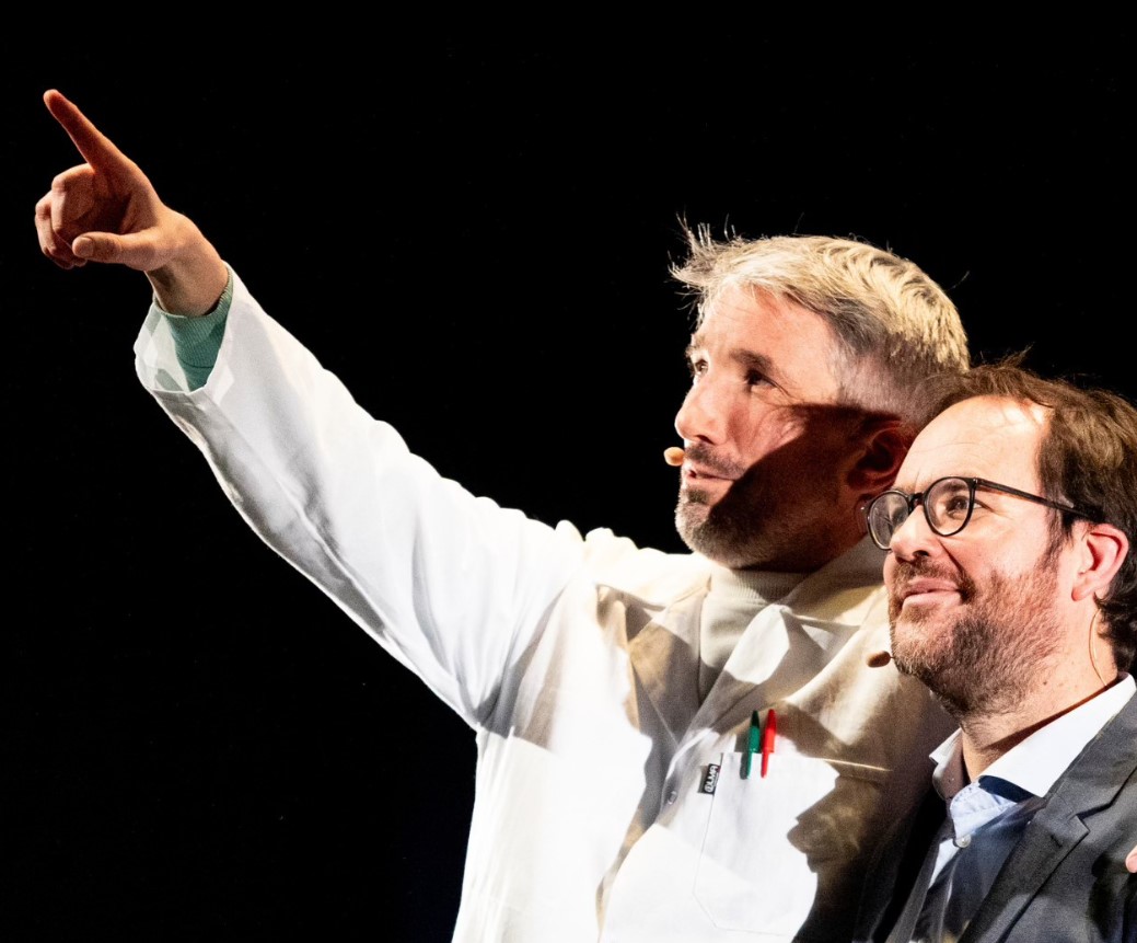 Affiche Vers l'infini mais pas au-delà